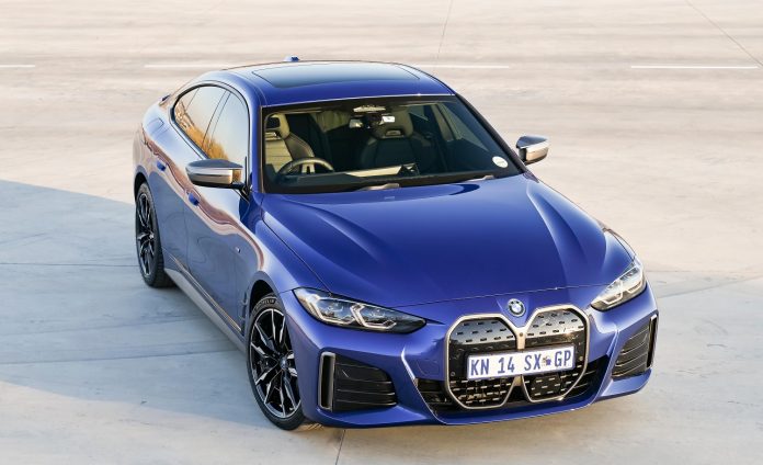 BMW-i4-M50i-blue-exterior-front