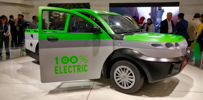 ASLAN_EV_pickup_Morocco_COP22_OSVehicle_launch_IMG_20161108_162155_PL 生产