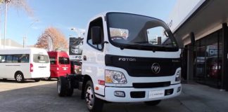 北汽福田汽车组装卡车在坦桑尼亚